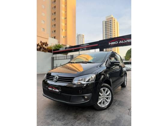 VOLKSWAGEN FOX 1.6 MI 8V FLEX 4P MANUAL VOLKSWAGEN FOX 1.6 MI 8V FLEX 4P MANUAL